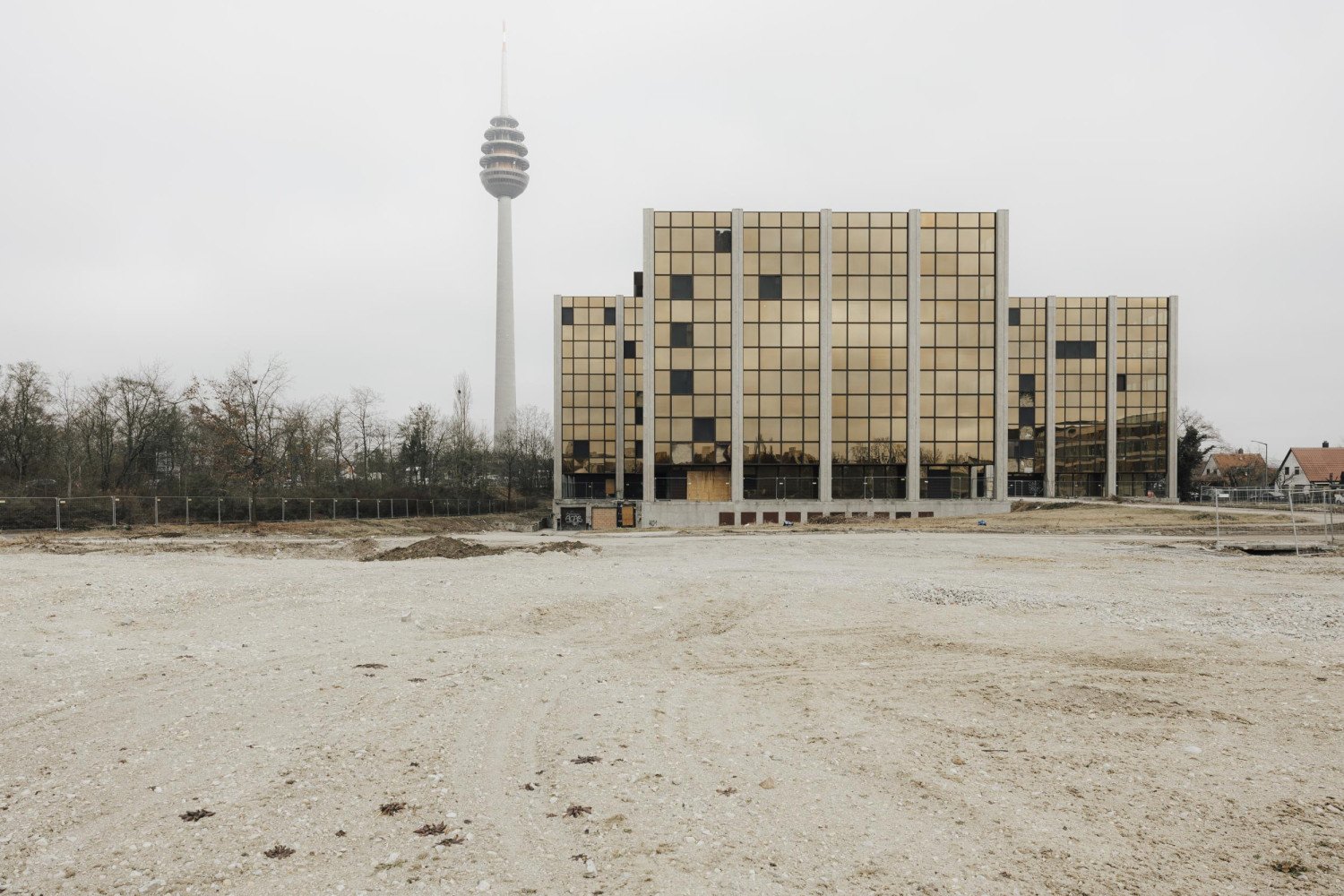 Gesamtansicht des Gebäudes von außen